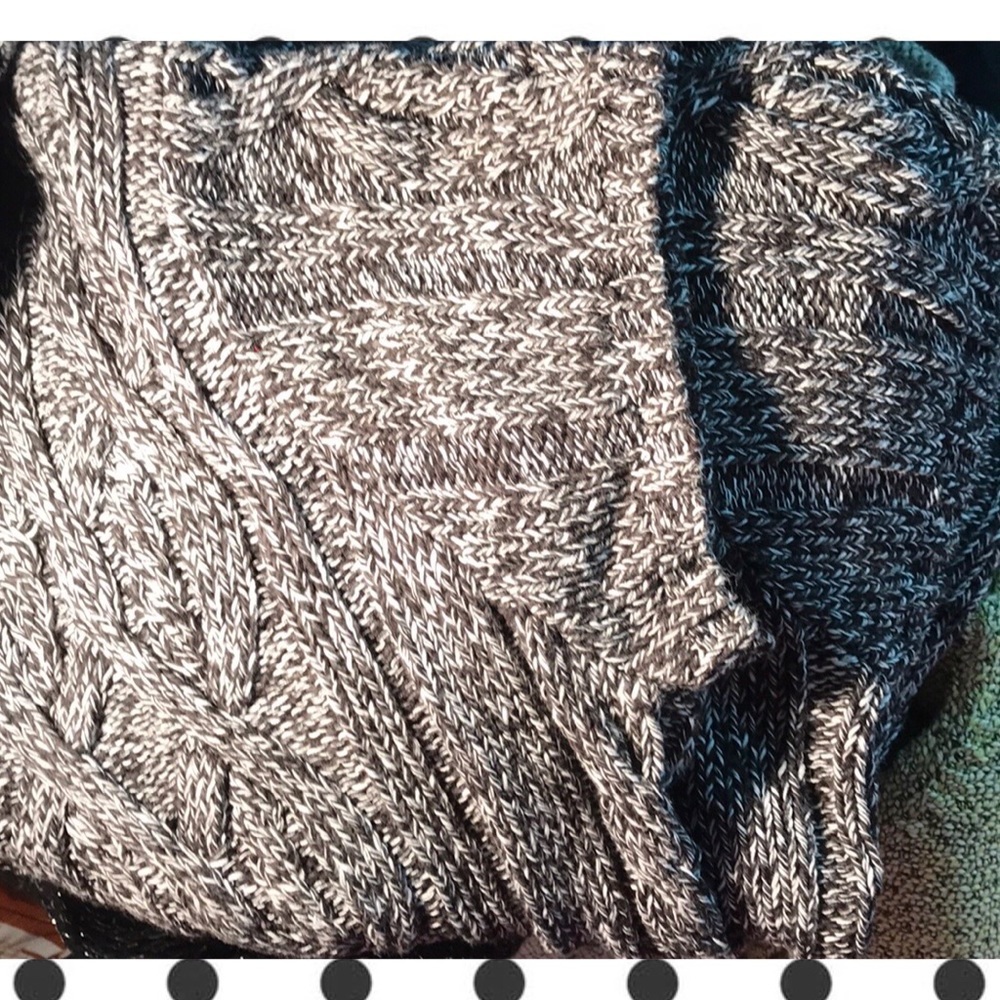 🖤Tribal Cardigan🖤 - Picture 3 of 5